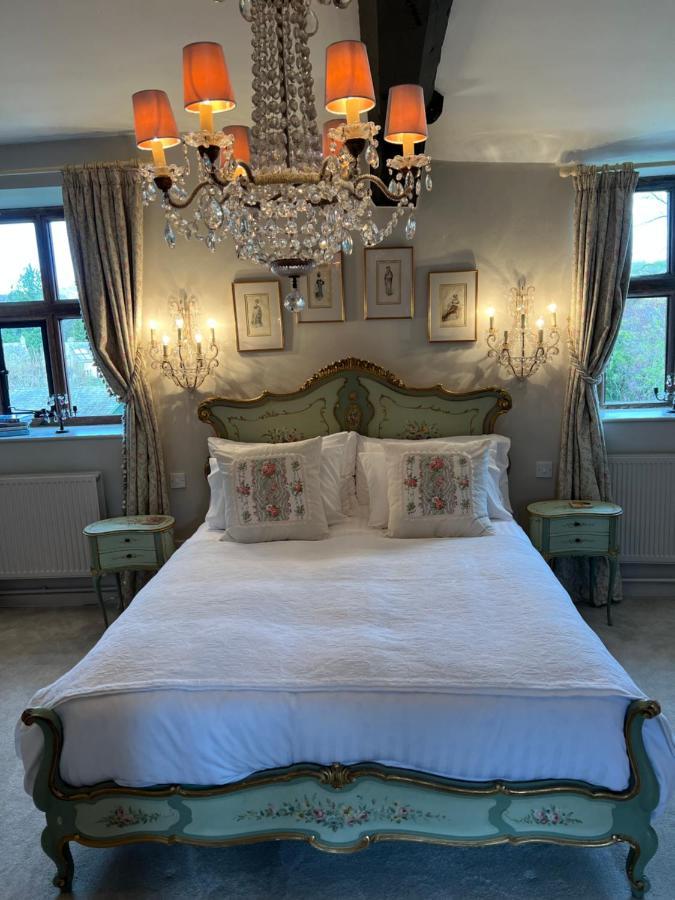 Pytts House Boutique